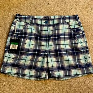 Nike girls golf shorts